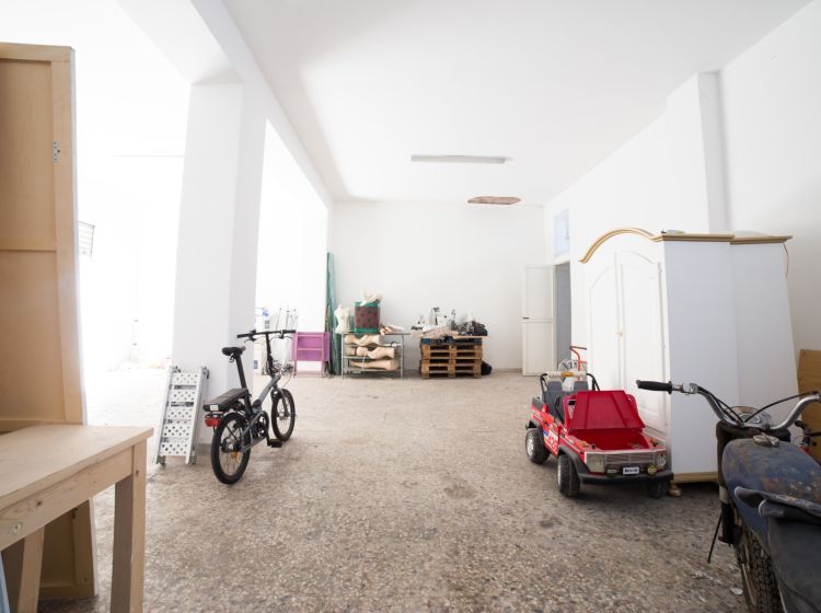 Negozio in vendita, via Pacinotti  21-23, Acireale