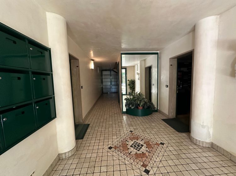 Magazzino o deposito in vendita, via Monte Suello  4, Sacra Famiglia, Padova
