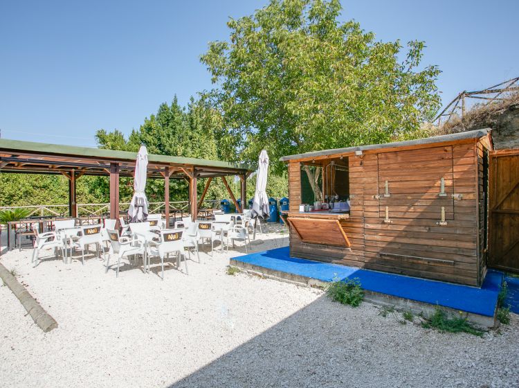 Attività / Licenza in vendita, via Pian Braccone  8, Castelnuovo Di Porto