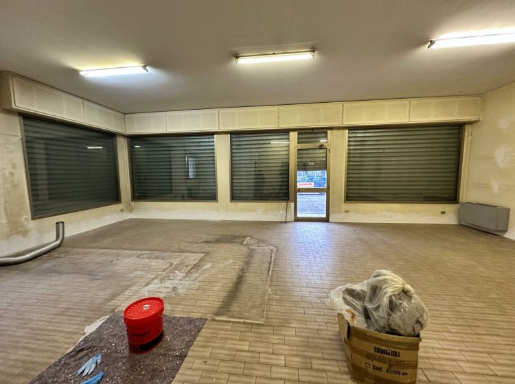 Negozio in vendita, via Roma  121, Cazzago, Pianiga