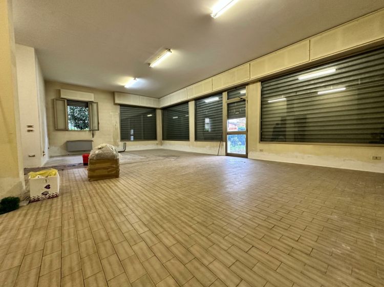 Negozio in vendita, via Roma  121, Cazzago, Pianiga