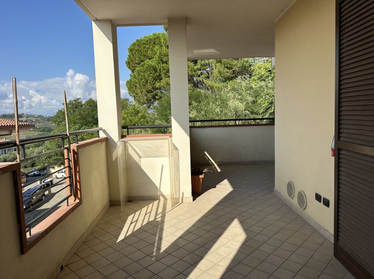 Quadrilocale in affitto, via Antonio Spagnuolo  34, Montesilvano Colli, Montesilvano