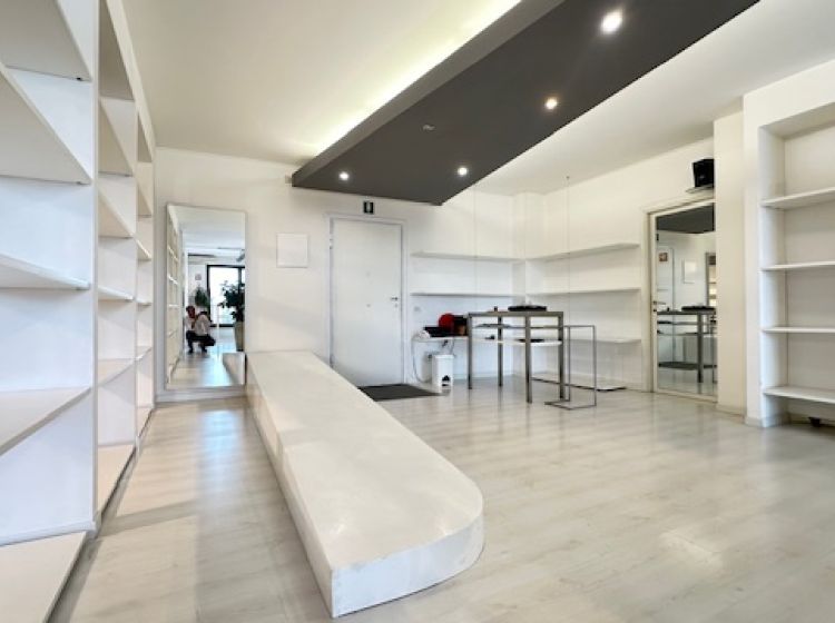 Showroom o open space in vendita, via Noventana 8, Noventa Padovana