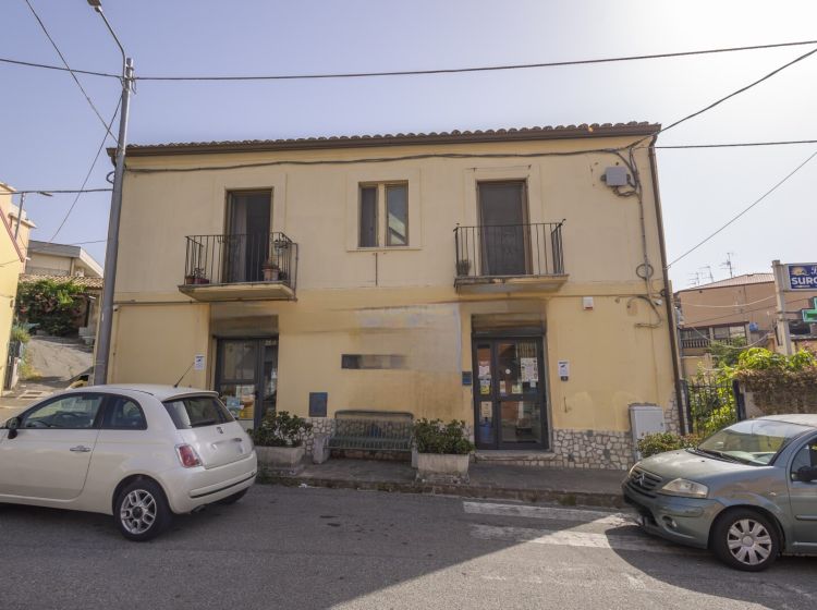 Negozio in vendita, via Zarapoti  3, Santa Maria, Catanzaro