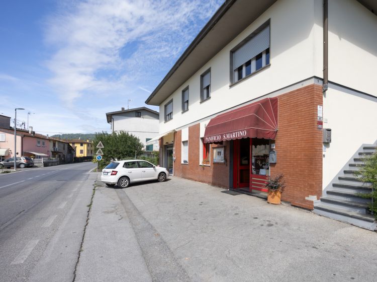 Negozio in vendita, via per Camaiore, Torre, Lucca