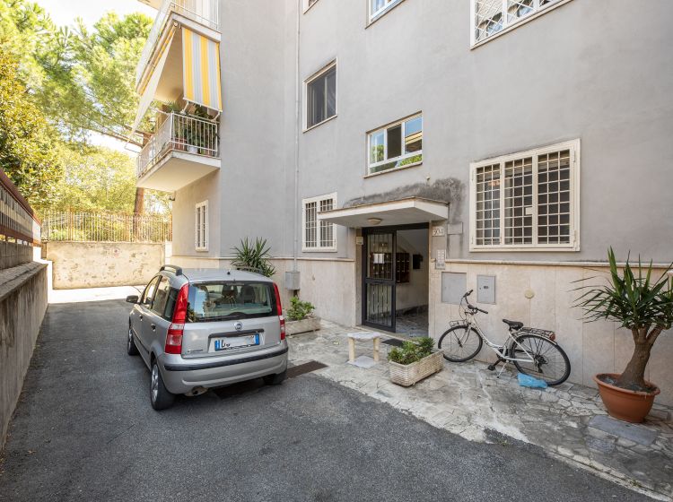 Bilocale in vendita, viale Alessandrino  304, Alessandrino, Roma