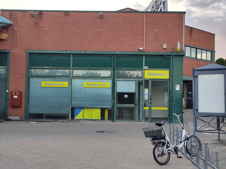 Filiale bancaria in vendita, via Amilcare Ponchielli  23, Savena, Bologna