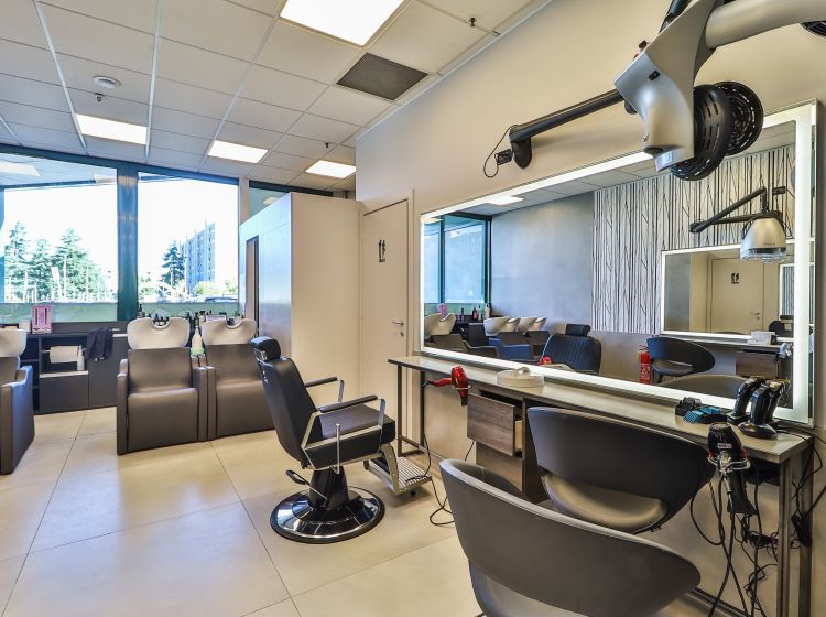 Negozio in vendita, via Amilcare Ponchielli  23, Savena, Bologna