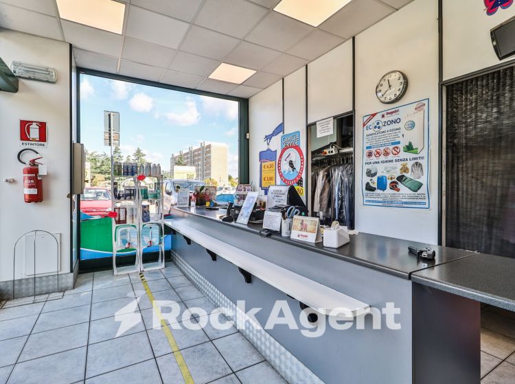 Negozio in vendita, via Amilcare Ponchielli  23, Savena, Bologna