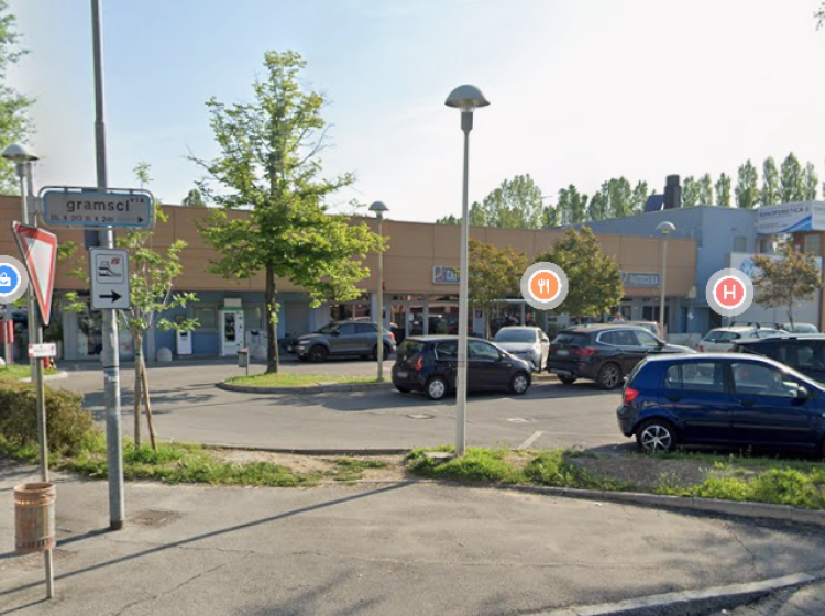 Centro commerciale in vendita, via Gramsci  211, Castello, Castel Maggiore