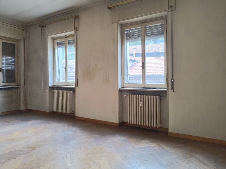 Appartamento in vendita, via Roma  115, Coggiola