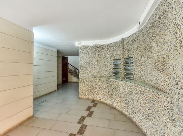 Quadrilocale in vendita, via Torquato Tasso, Chiaia, Napoli