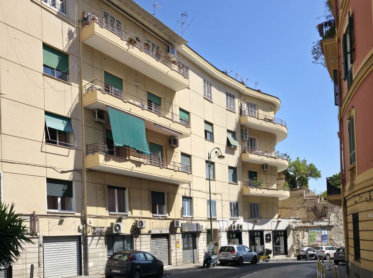 Quadrilocale in vendita, via Torquato Tasso, Chiaia, Napoli