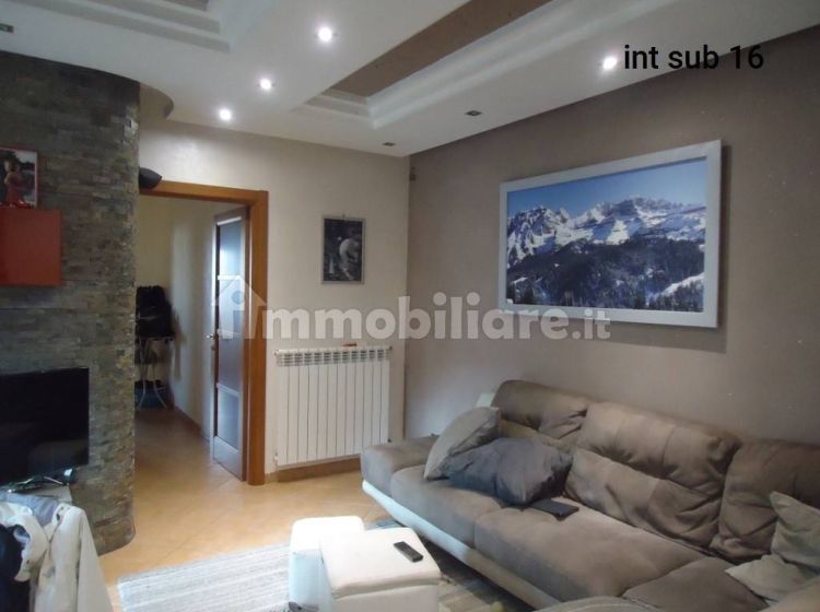 Trilocale in vendita, viale America Latina  24, Frosinone