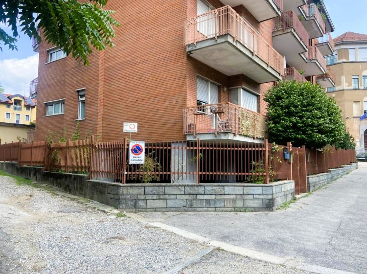 Box / Garage in vendita, Strada Comunale di Mongreno  51, Sassi, Torino