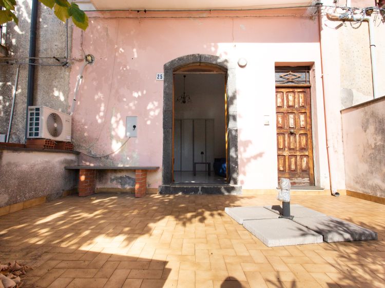 Bilocale in vendita, via Abate Meli  25, Milo