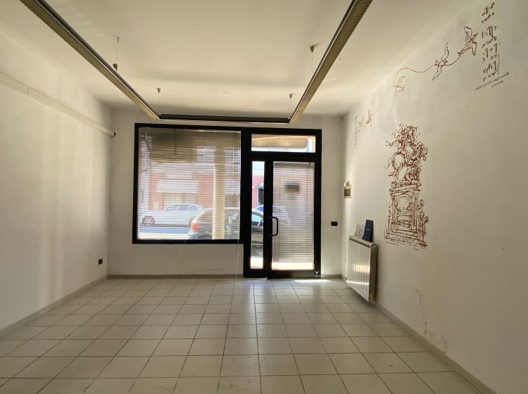 Negozio in affitto, Staffoli 22  PI  Italia, Staffoli, Santa Croce Sull&#039;arno
