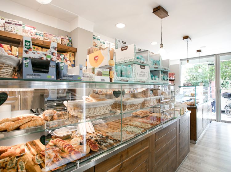 Attività / Licenza in vendita, via Seggiano  13, Monte Sacro, Roma