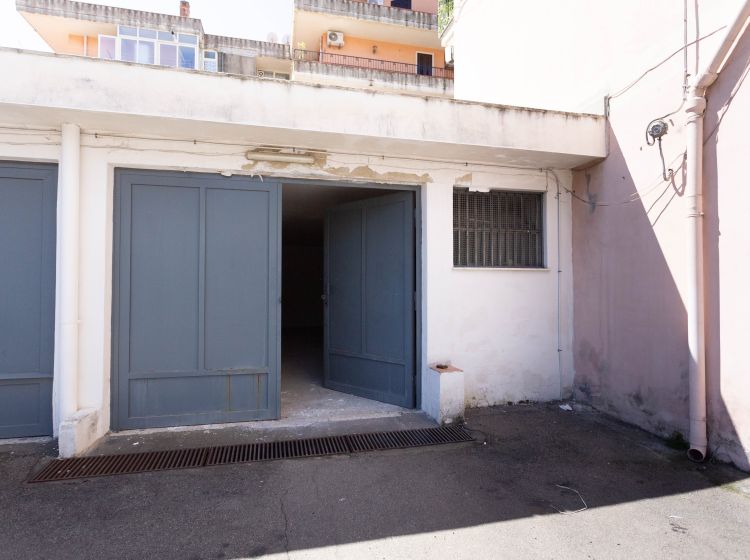 Magazzino o deposito in vendita, via Lorenzo Maddem  32, Acireale