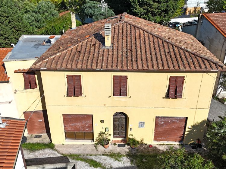 Terratetto unifamiliare in vendita, via Palestro  19, Collesalvetti