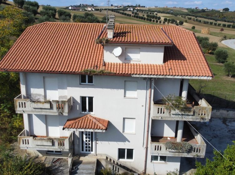 Villa in vendita, via Archimede  61, Sant&#039;egidio Alla Vibrata