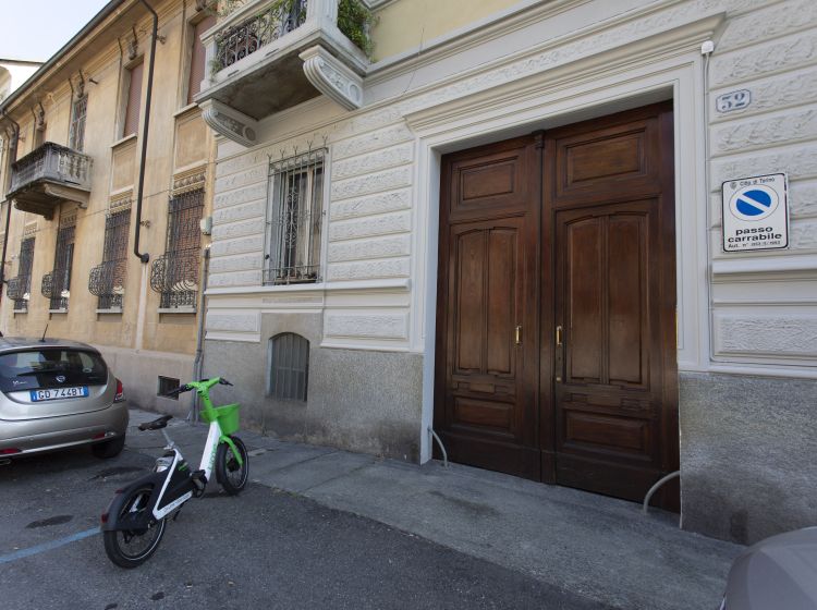 Trilocale in vendita, via Martiri della Libertà  32, Gran Madre, Torino