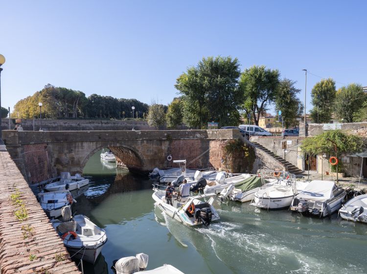 Bilocale in vendita, via Bassa  5, Livorno