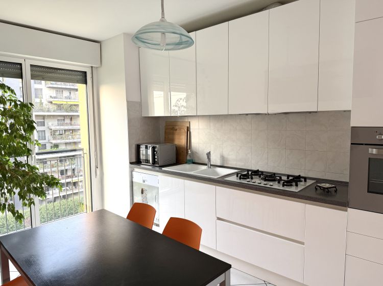 Trilocale in affitto, via Enrico Cialdini  34, Affori, Milano