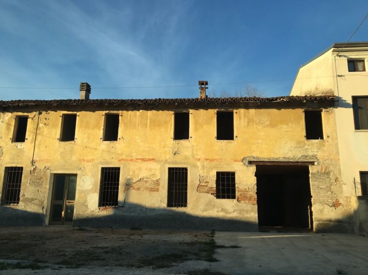 Casale in vendita, via Morini  5, Morini, Casaloldo