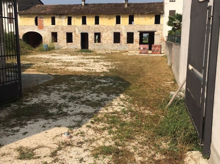 Casale in vendita, via Morini 5, Morini, Casaloldo