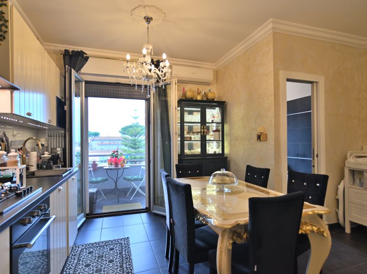 Bilocale in vendita, via Passo Buole  97 g, Isola Sacra, Fiumicino