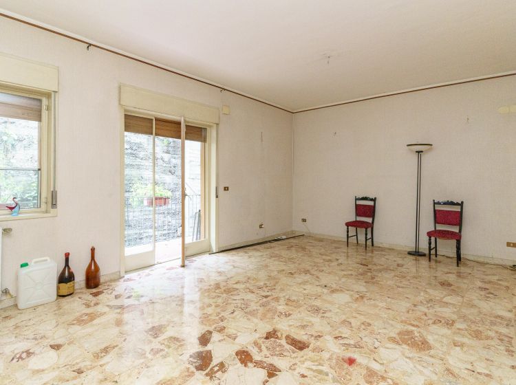 Appartamento in vendita, via Etnea  54, Gravina Di Catania
