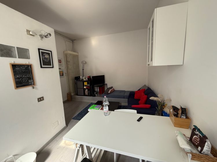 Bilocale in affitto, viale Bligny  39, Porta Romana, Milano