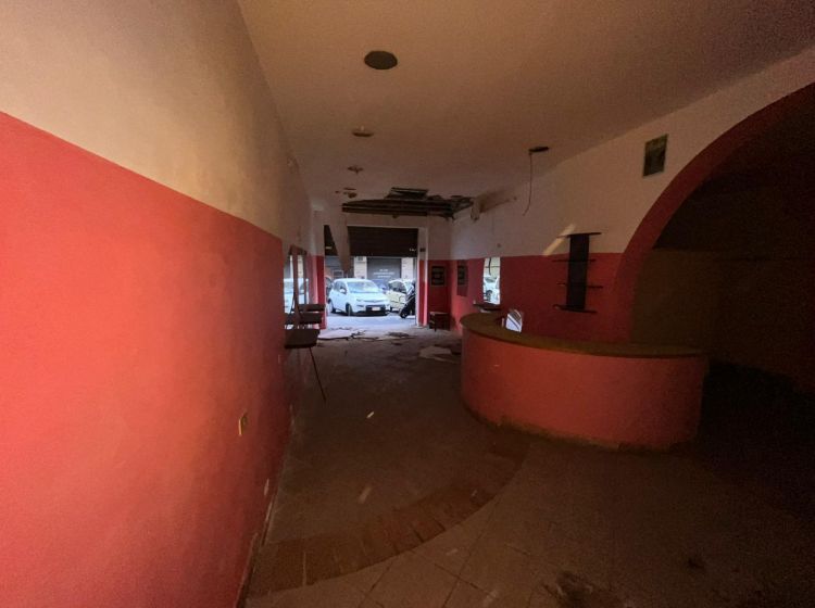 Negozio in vendita, via Roviano  57, Tor de' Schiavi, Roma
