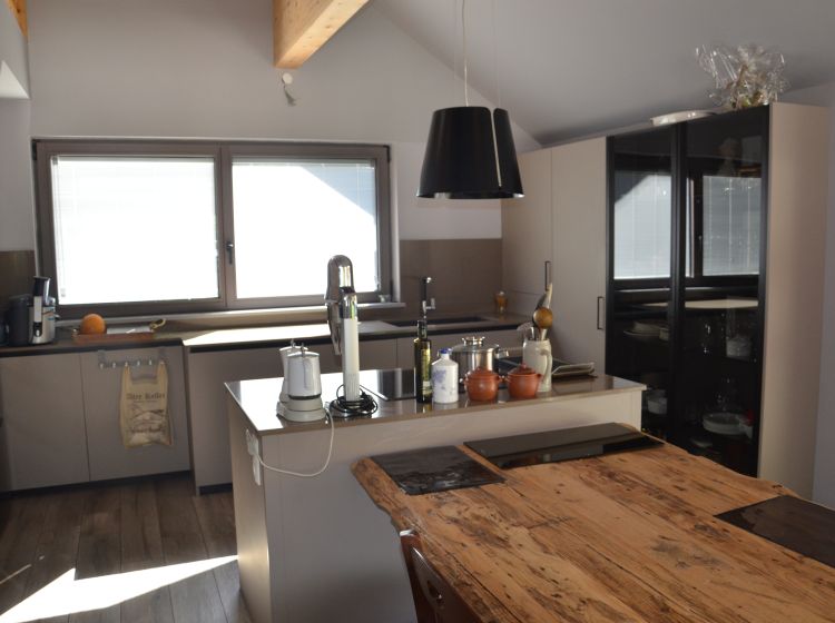 Villa in vendita, via Fontanefredde 6/A, Fontanefredde, Montagna