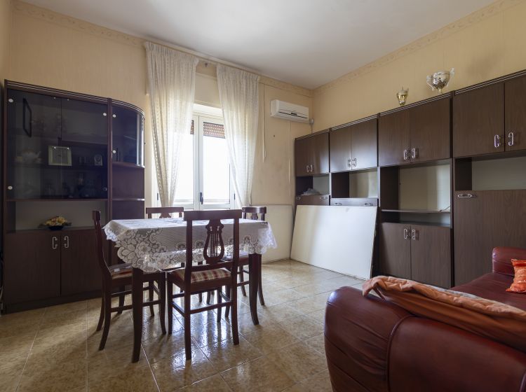 Bilocale in vendita, Piazza Pitagora, Pontepiccolo, Catanzaro