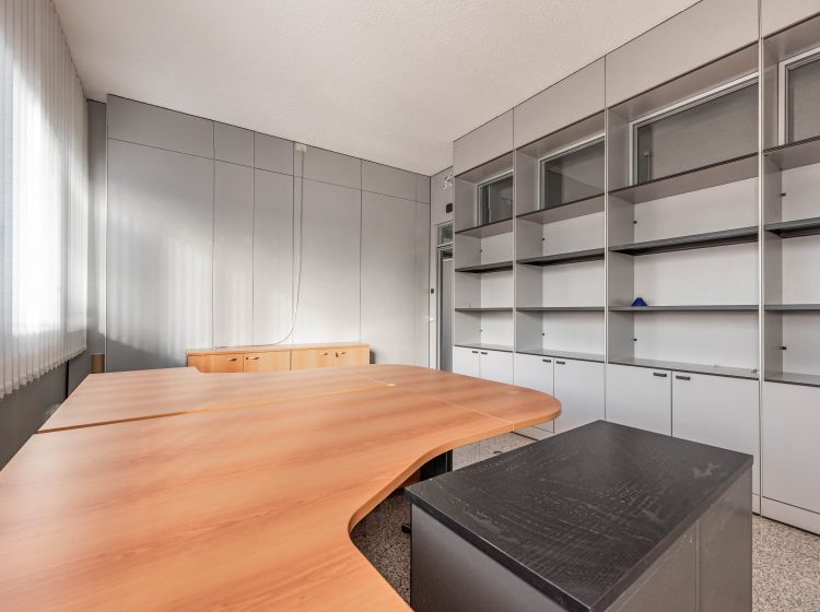 Ufficio in vendita, via Lisbona  10, Camin, Padova