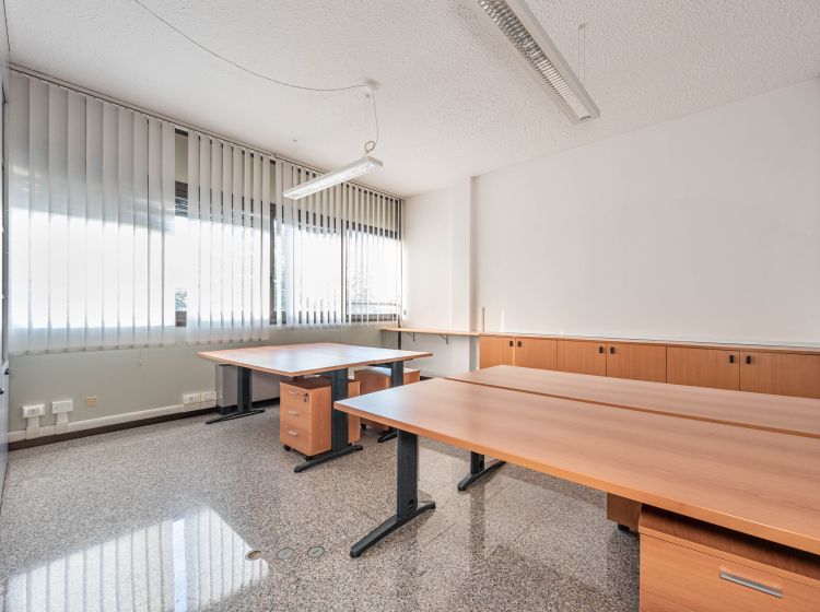 Ufficio in vendita, via Lisbona  10, Camin, Padova