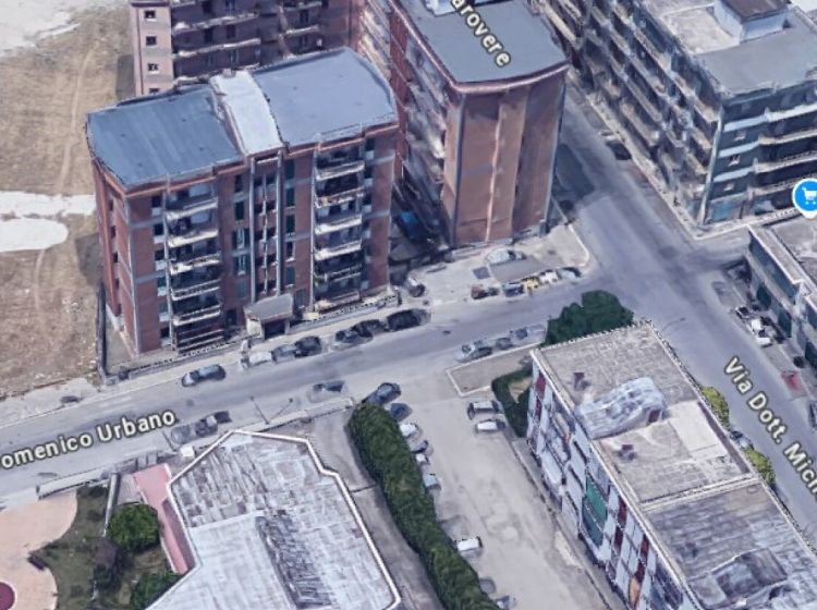 Quadrilocale in vendita, via Domenico Urbano  57, Bitonto