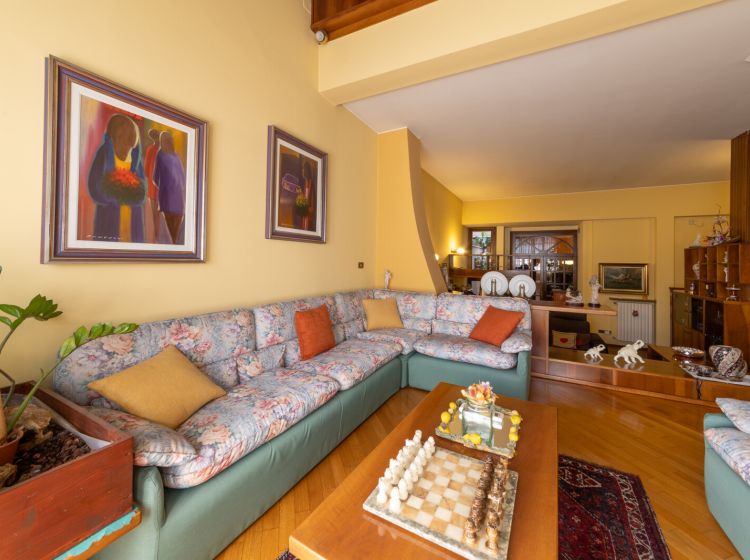 Villa in vendita, via E. H. Grieg, Centro, Saronno