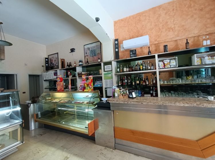 Attività / Licenza in vendita, via Salvatore Trinchese  22, Martano