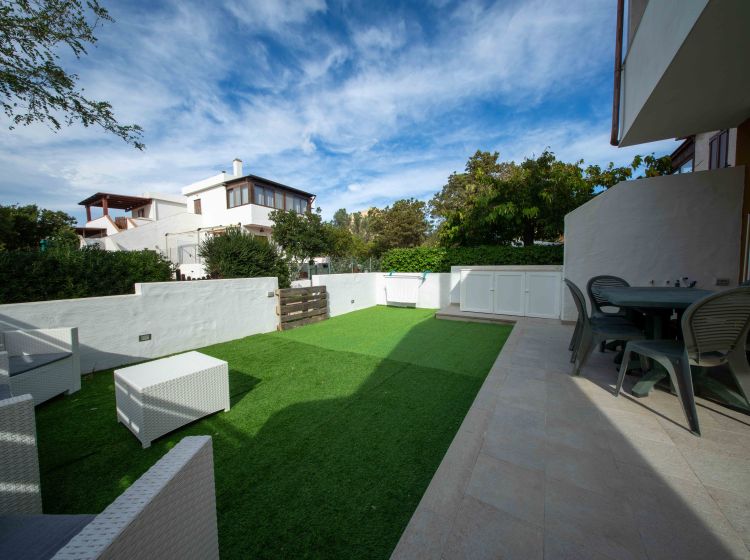 Trilocale in vendita, via Tumbarino, Stintino