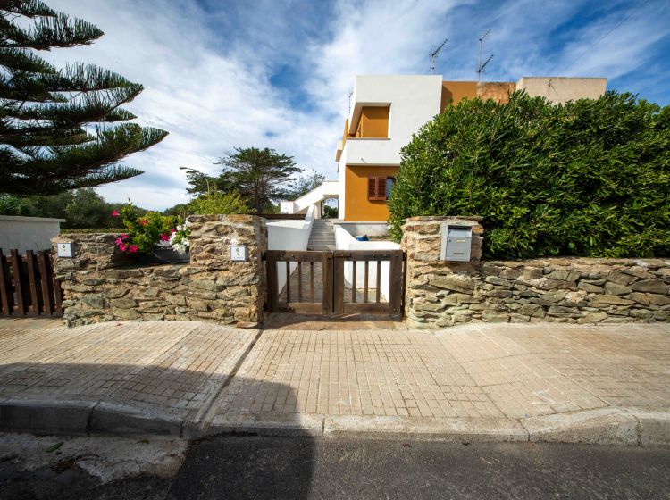 Trilocale in vendita, via Tumbarino, Stintino