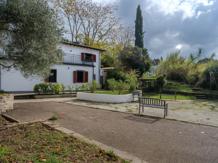 Villa in vendita, viale Trieste  135, Viterbo