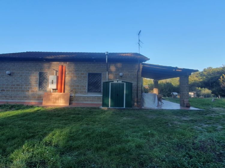 Villa in vendita, via dei Piani  253, Nepi