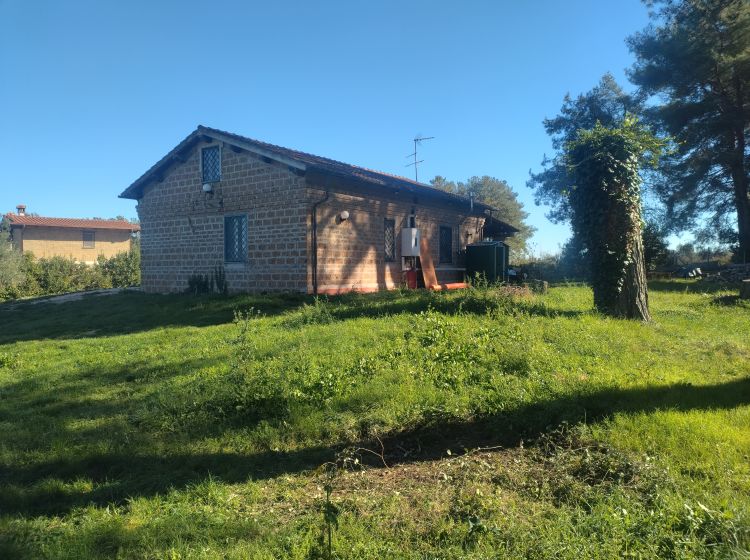 Villa in vendita, via dei Piani  253, Nepi