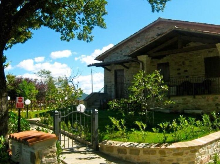 Rustico in vendita, via Colombara, Buonconsiglio, Frontone