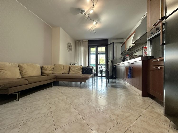 Trilocale in vendita, via Nicolò Zeno, Sottomarina, Chioggia