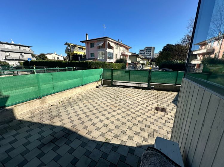 Trilocale in vendita, viale Vittor Pisani, Sottomarina, Chioggia