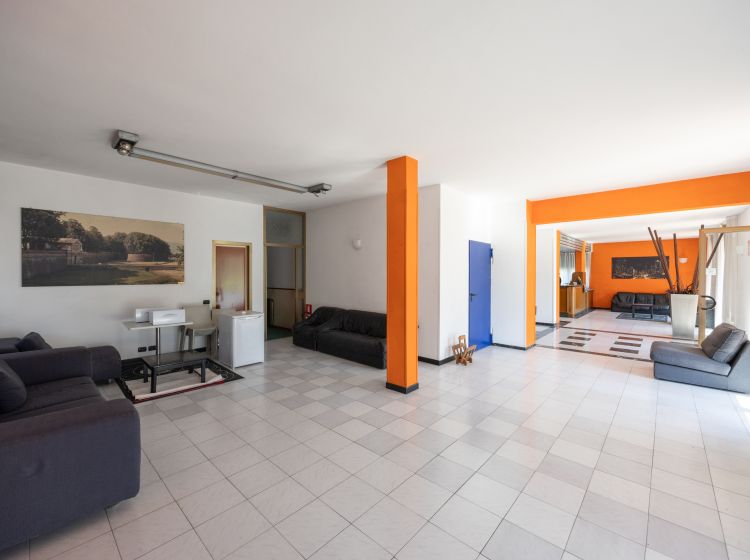 Albergo in vendita, via per Camaiore  33, Monsagrati, Pescaglia